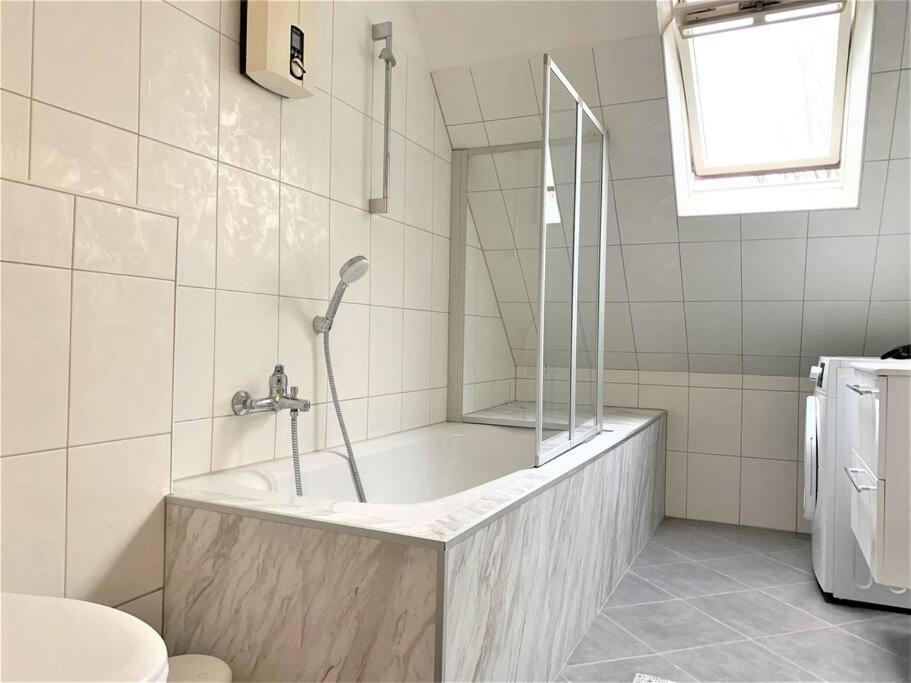 Uni-Klinikum- Zentrale Lage Von Holsterhausen Apartment Есен Екстериор снимка